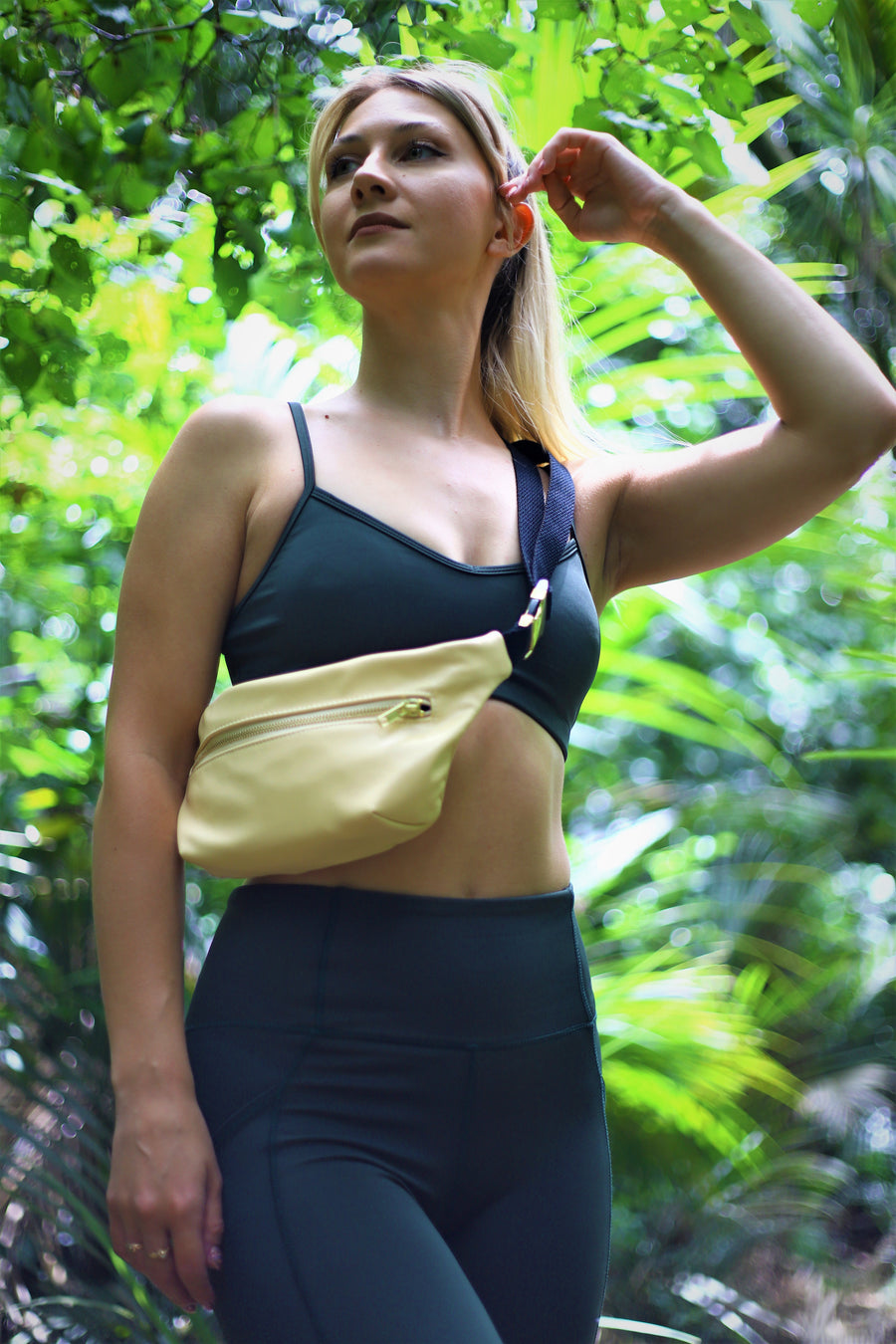 Alex Belt Bag - Apple