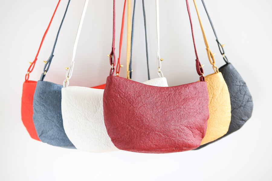 Liv - Piñatex Crossbody Bag
