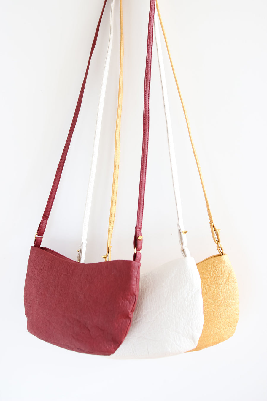 Liv - Piñatex Crossbody Bag